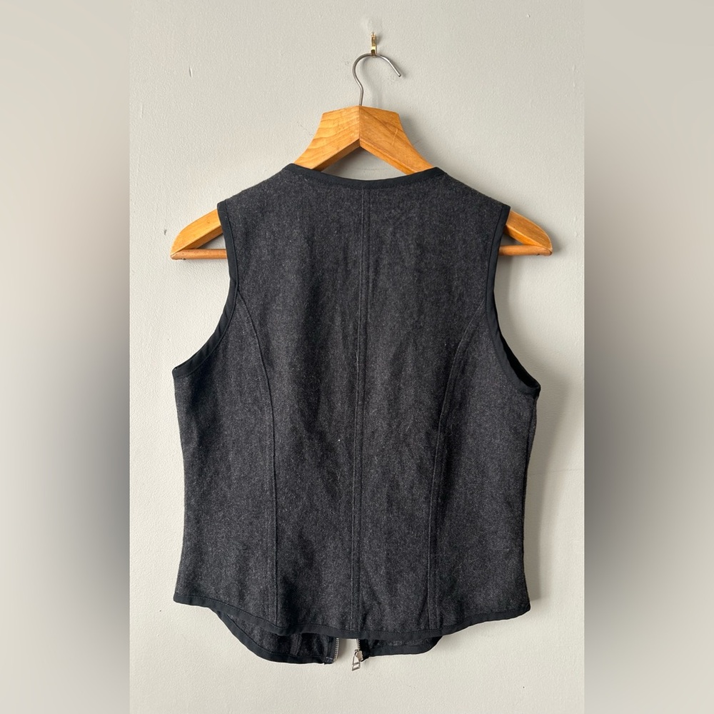 ✌️4 for $20✌️ Gap recycled wool vest - Picture 3 of 11